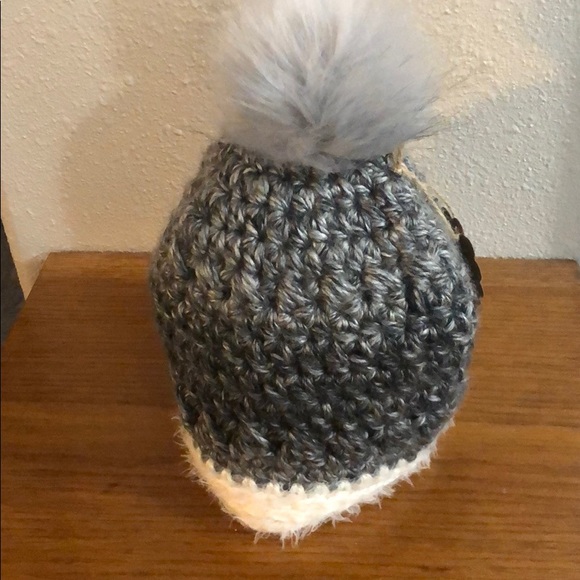 Winter Gray Variegated Crochet Hat W/Pom Pom - Picture 3 of 4